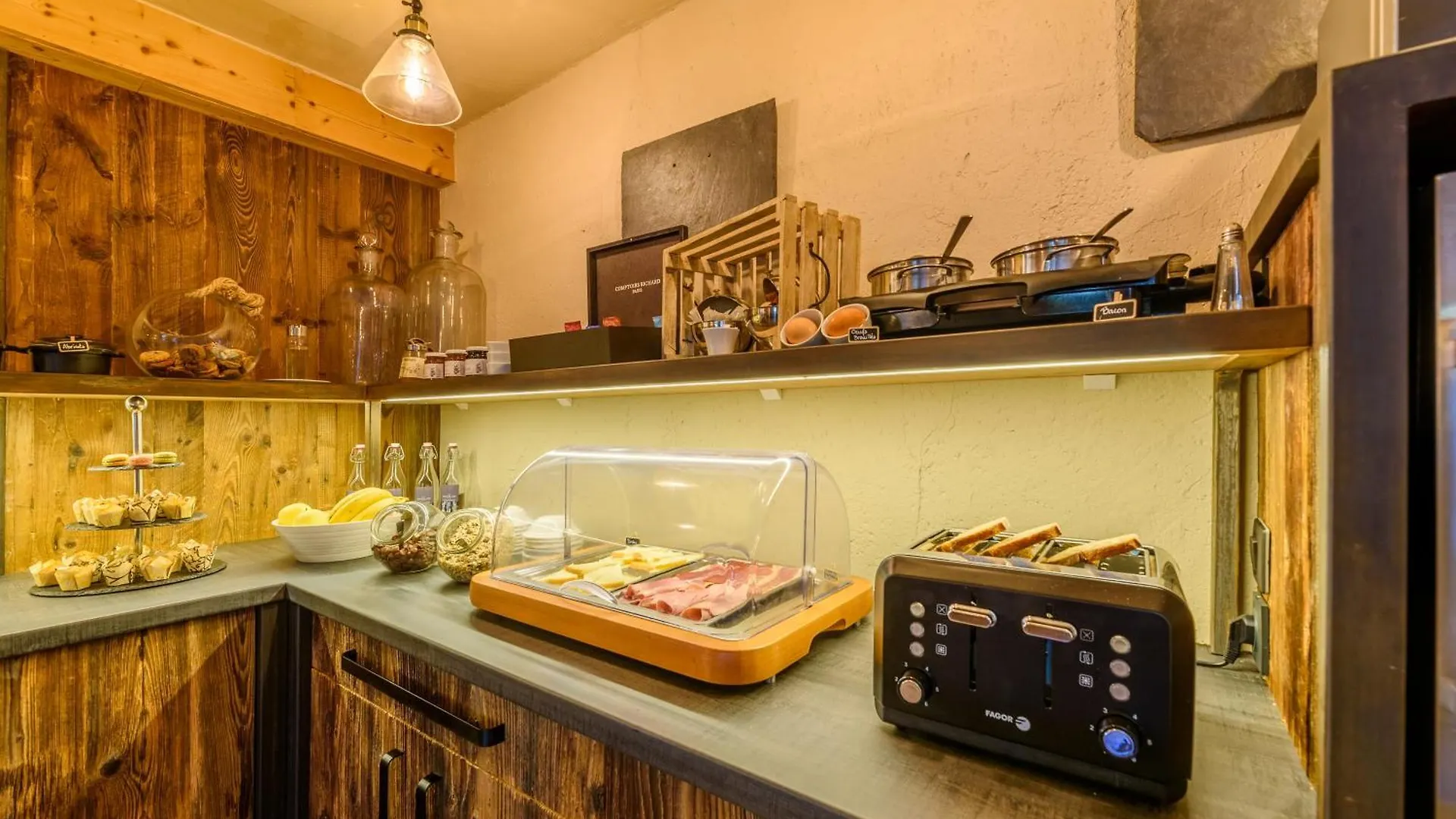 Hotel Neste De Jade Saint-Lary-Soulan France
